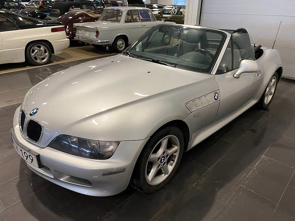 Vehicle Image 6