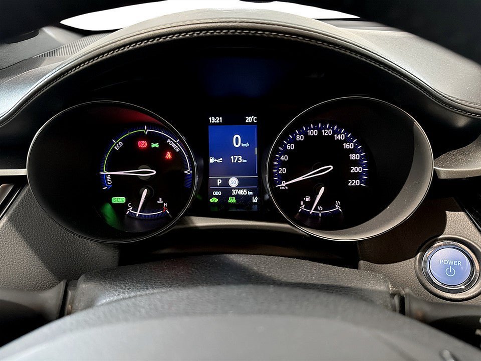 Vehicle Image 8