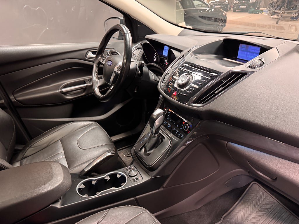 Vehicle Image 10