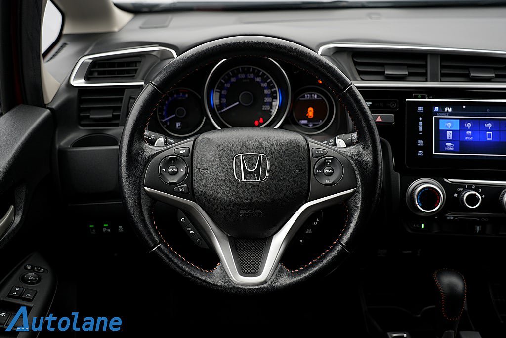 Vehicle Image 19