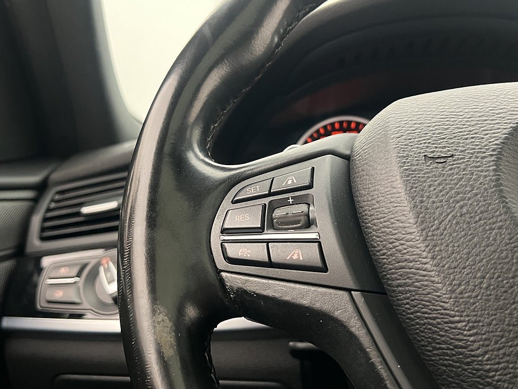 Vehicle Image 29