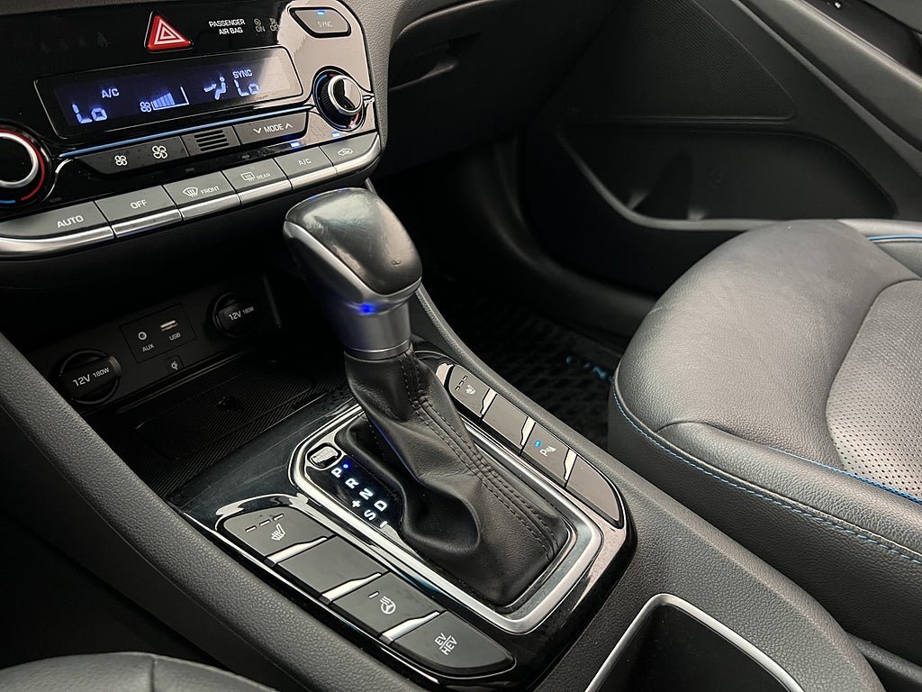 Vehicle Image 27