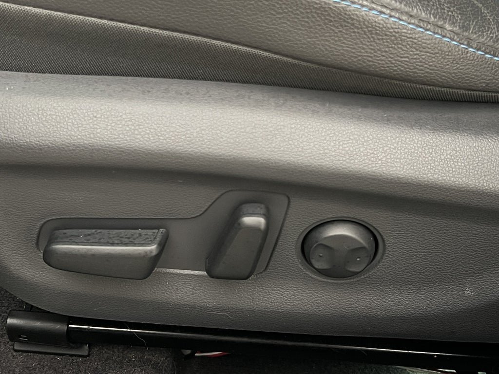 Vehicle Image 37