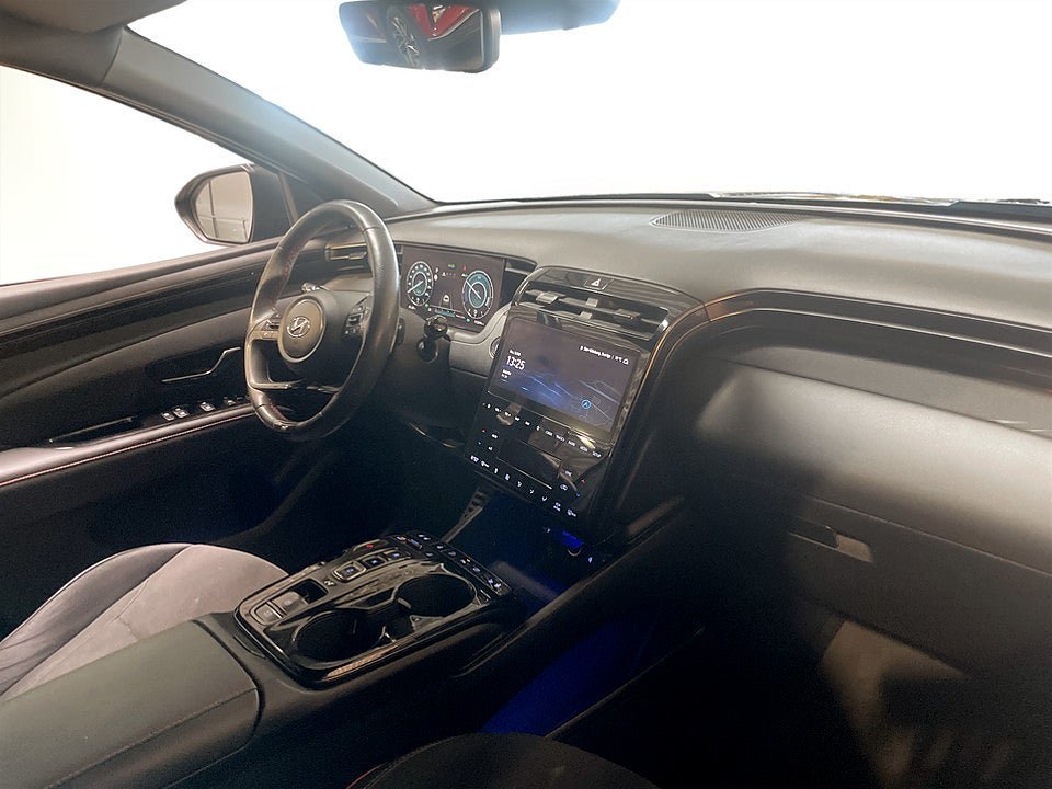 Vehicle Image 11