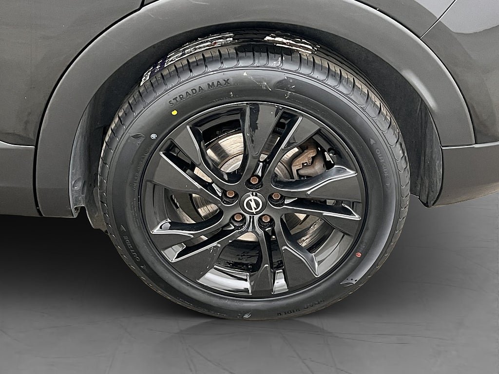 Vehicle Image 27
