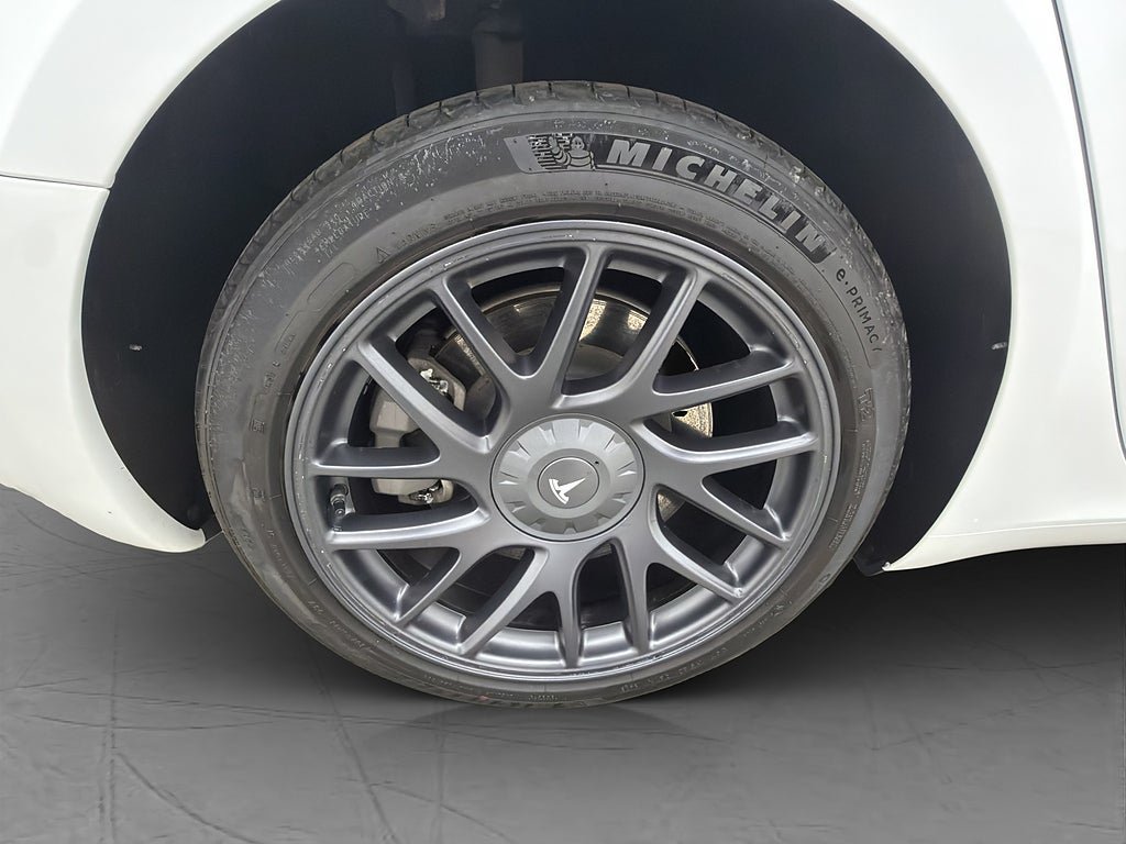 Vehicle Image 31