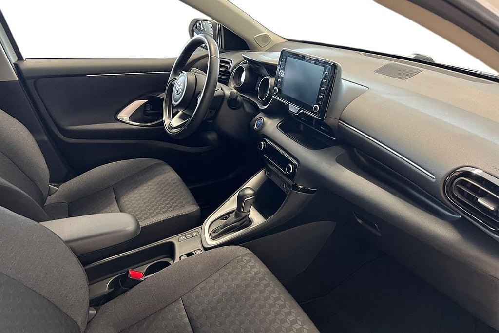 Vehicle Image 7