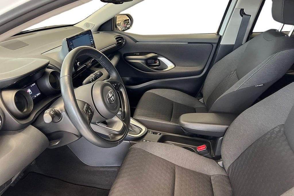 Vehicle Image 14