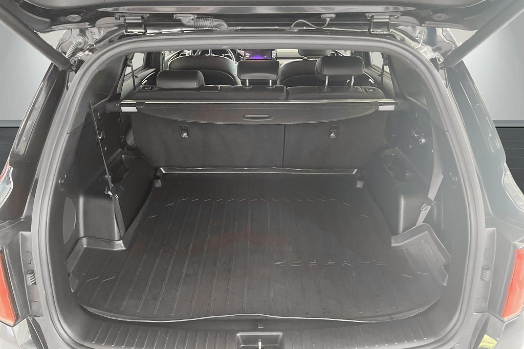 Vehicle Image 17