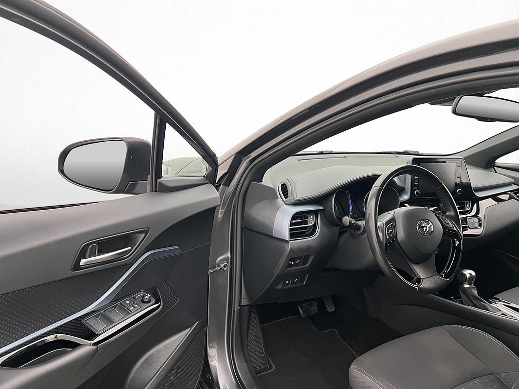 Vehicle Image 10
