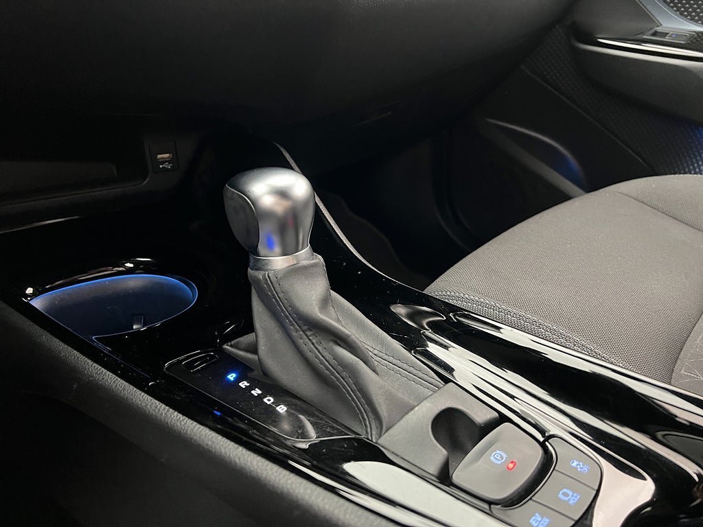 Vehicle Image 22