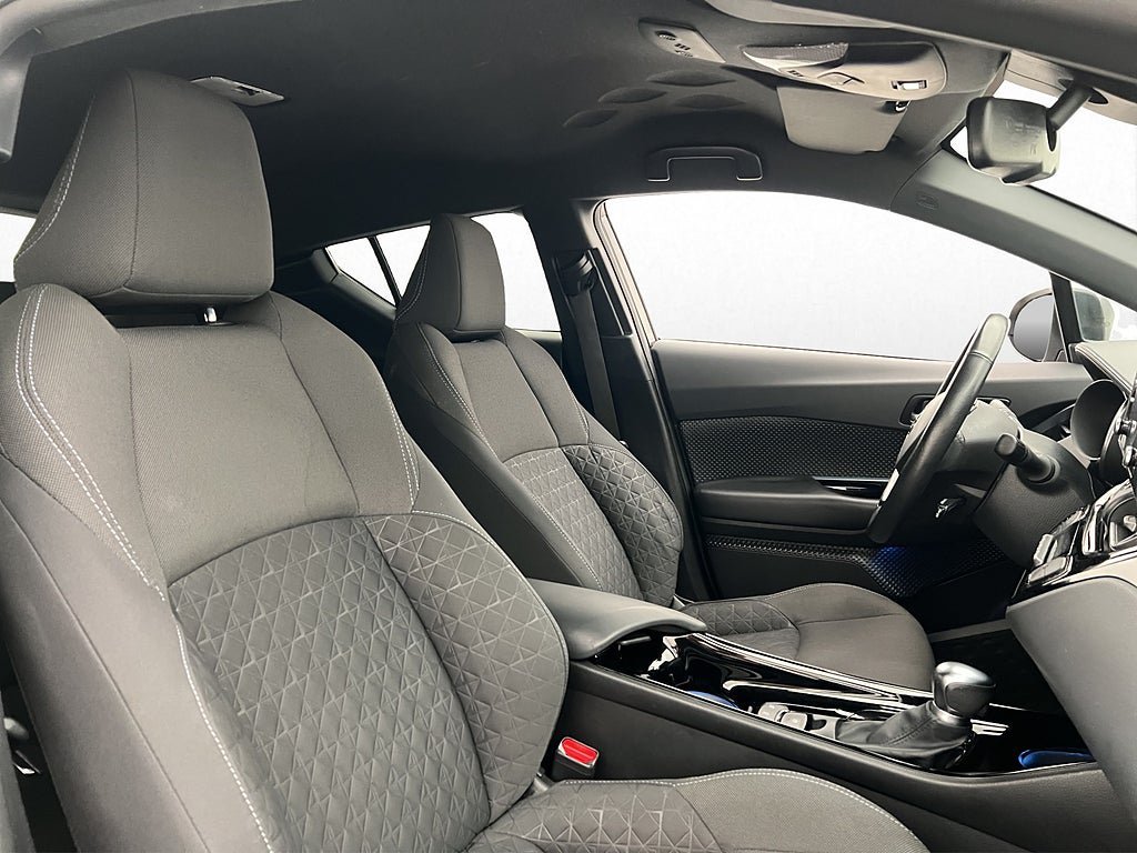 Vehicle Image 23