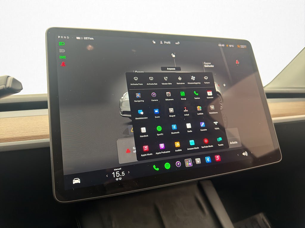 Vehicle Image 21