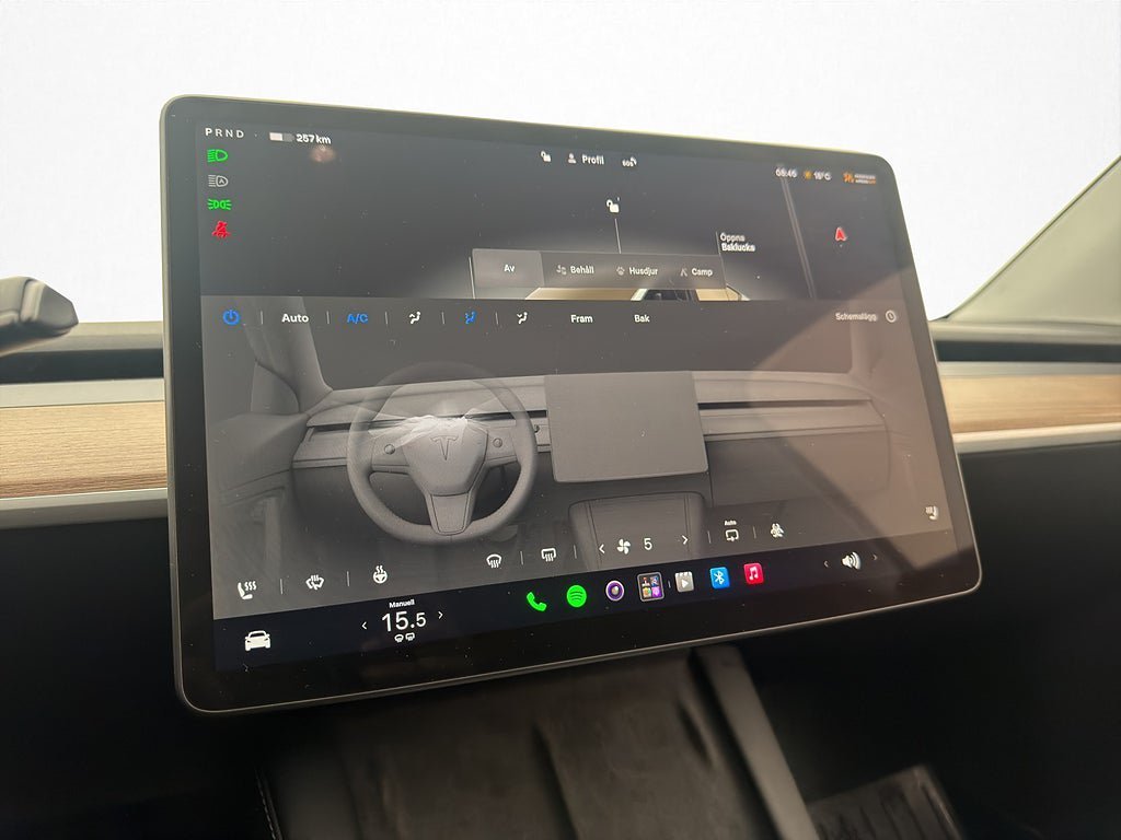 Vehicle Image 22