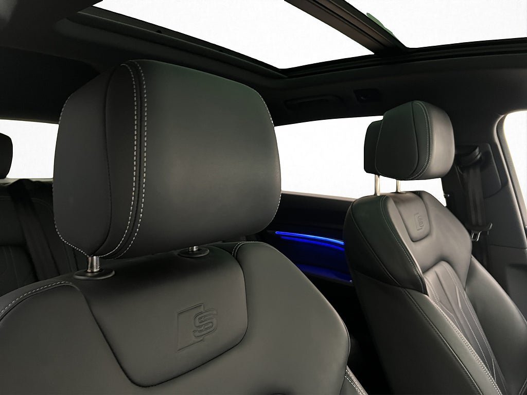 Vehicle Image 37