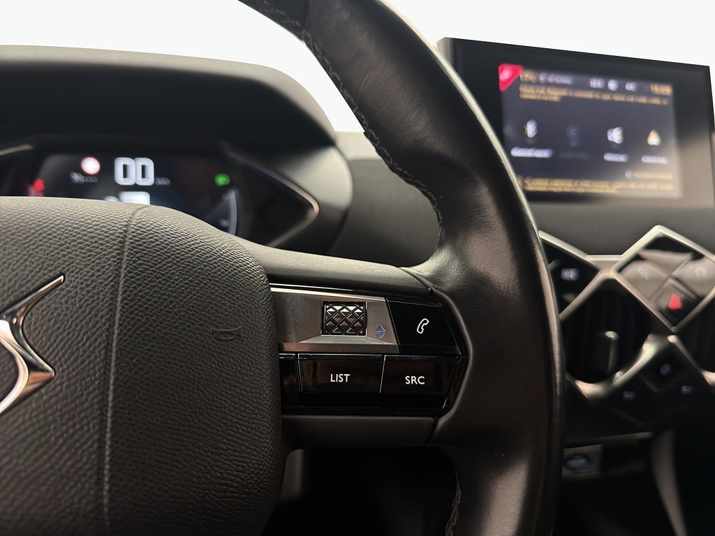 Vehicle Image 17