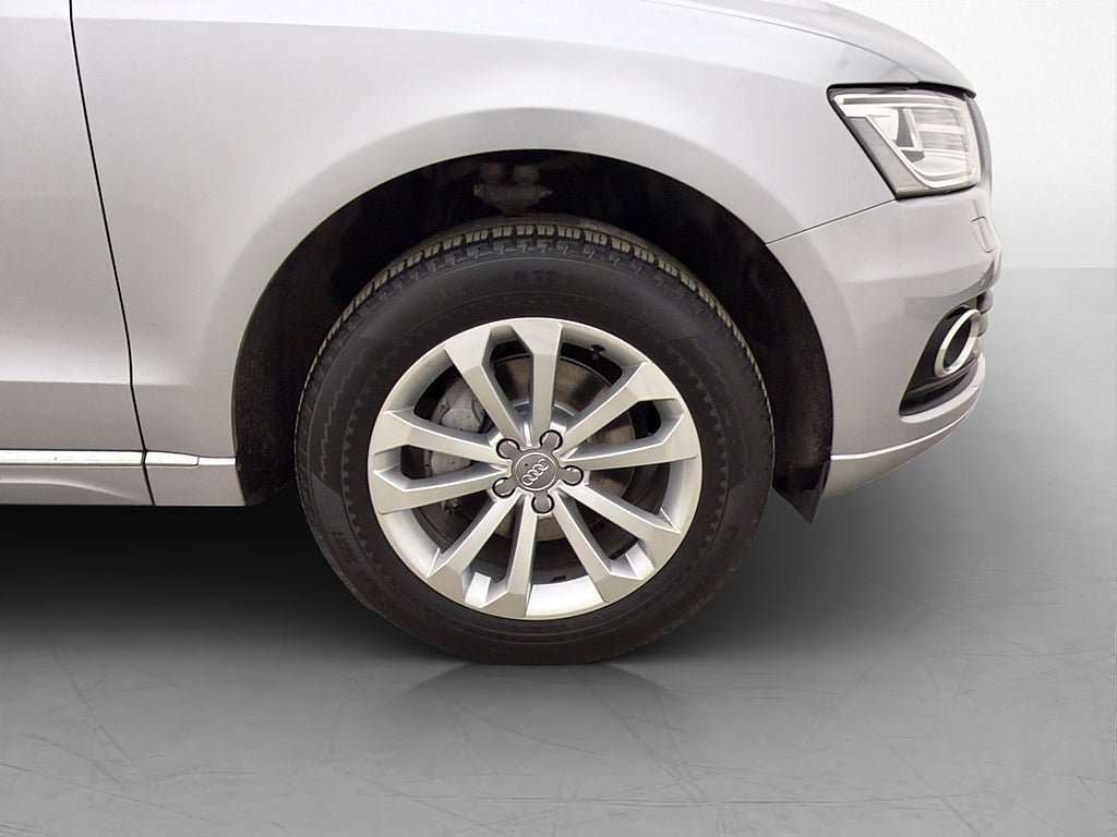 Vehicle Image 30