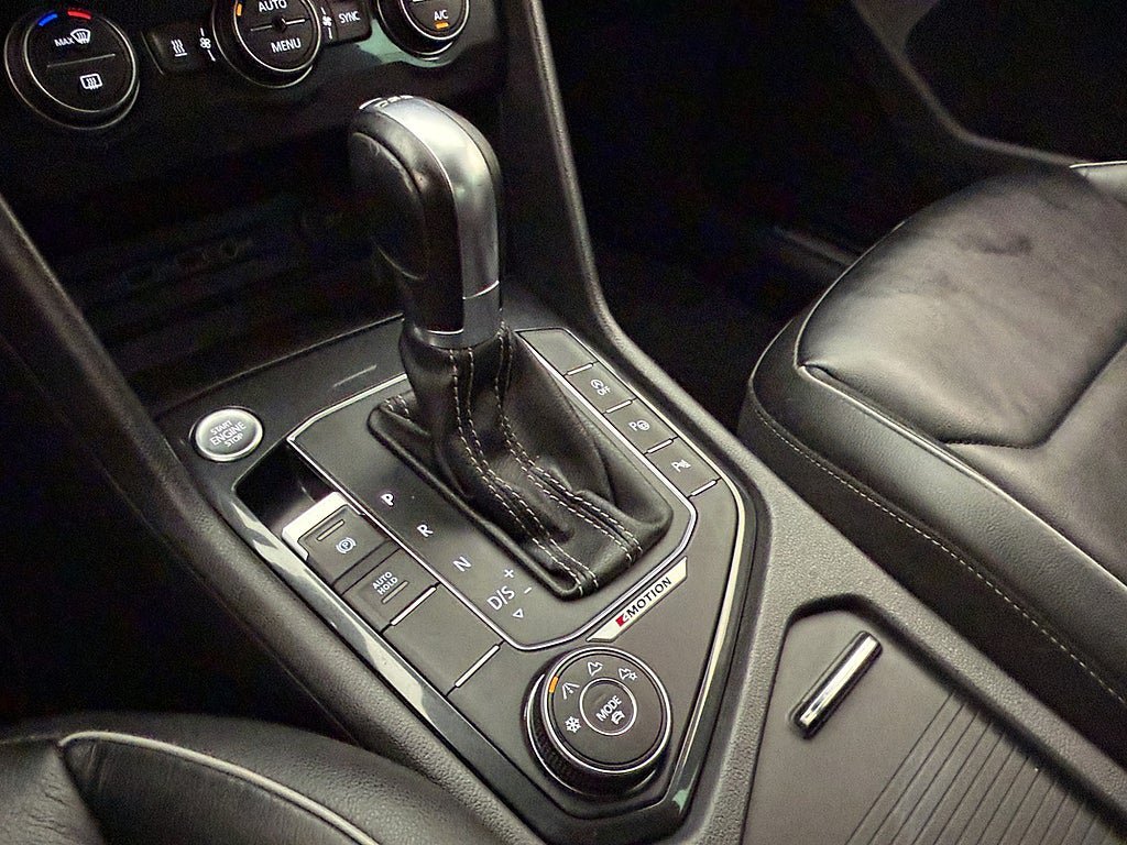 Vehicle Image 27