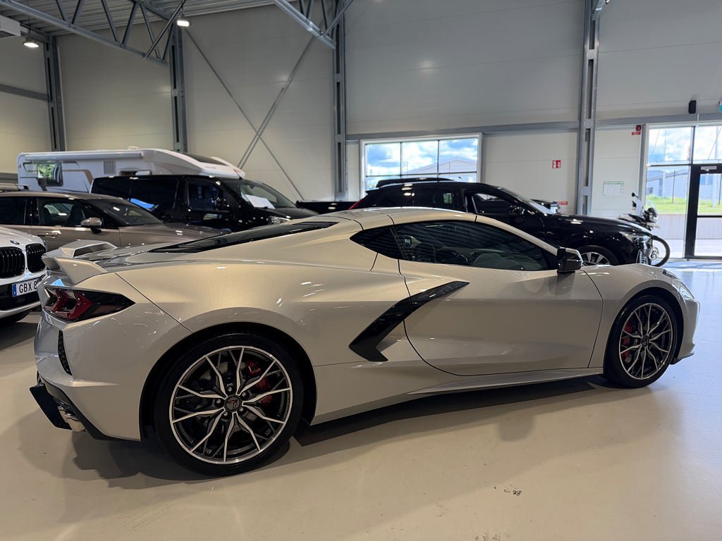 Vehicle Image 7