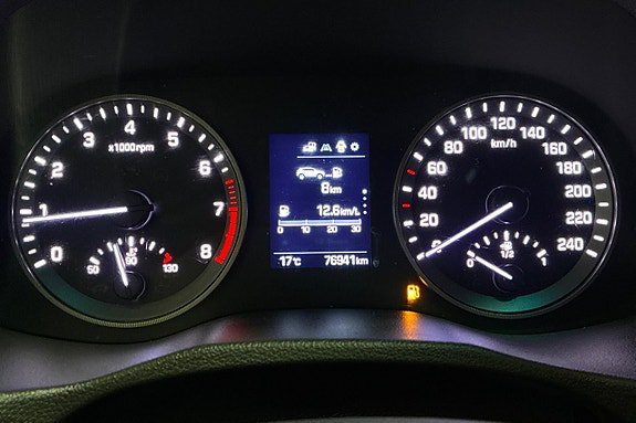 Vehicle Image 17