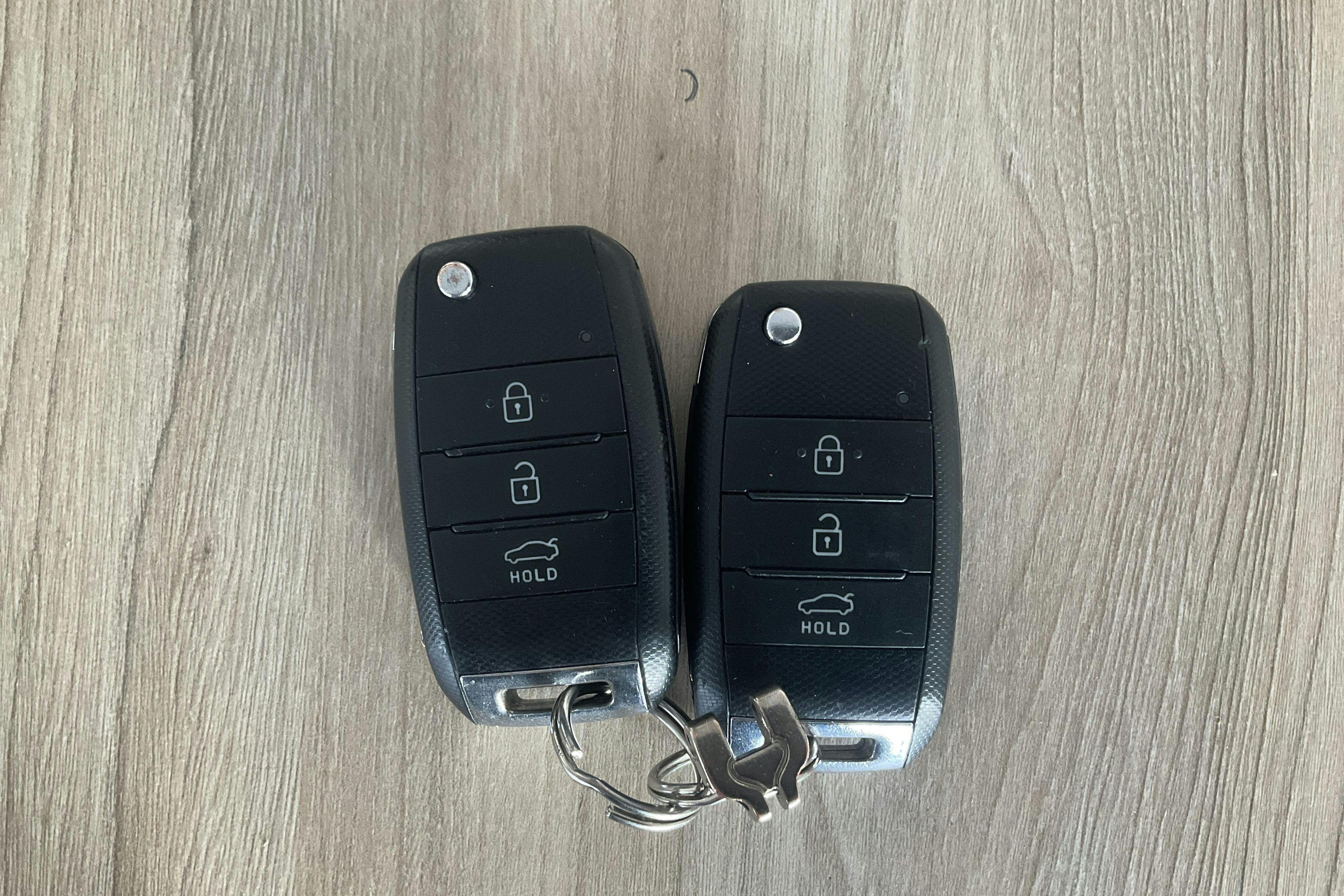 Vehicle Image 15