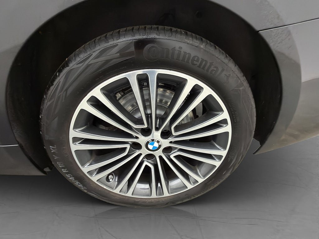 Vehicle Image 33
