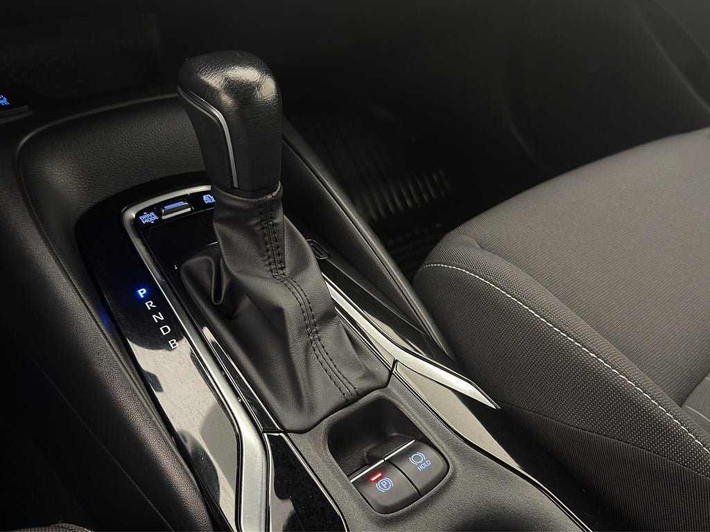 Vehicle Image 21