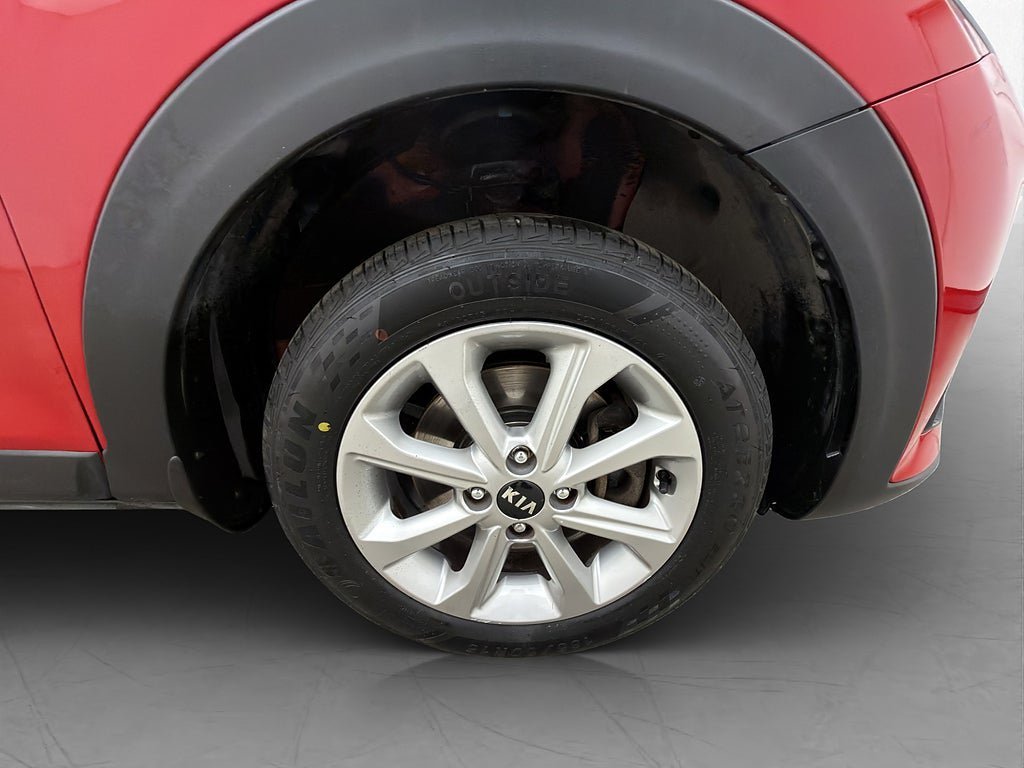 Vehicle Image 30