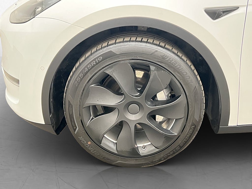 Vehicle Image 32