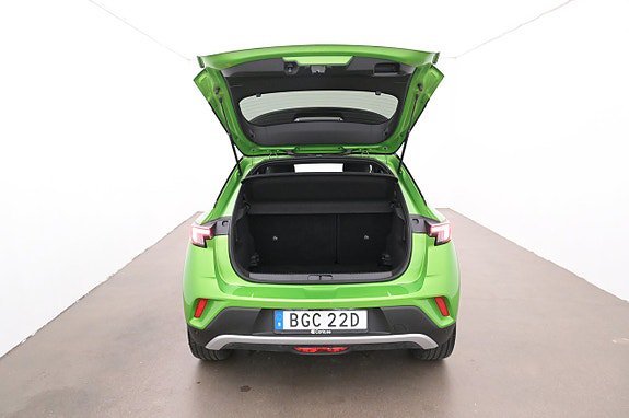 Vehicle Image 22