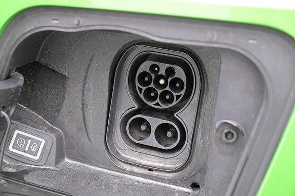 Vehicle Image 23