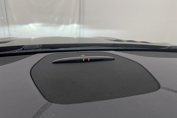 Vehicle Image 28