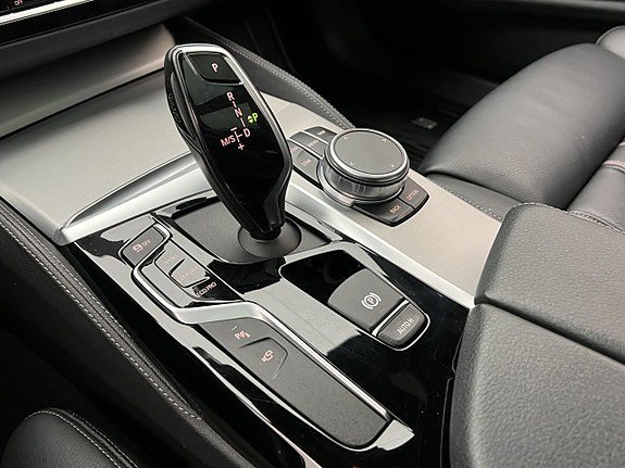 Vehicle Image 29