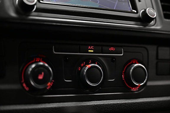 Vehicle Image 29