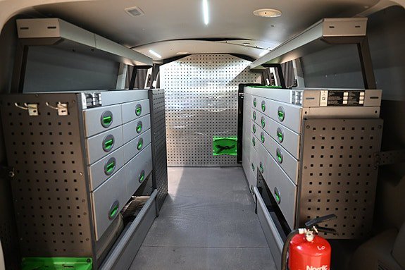 Vehicle Image 8
