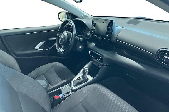 Vehicle Image 9