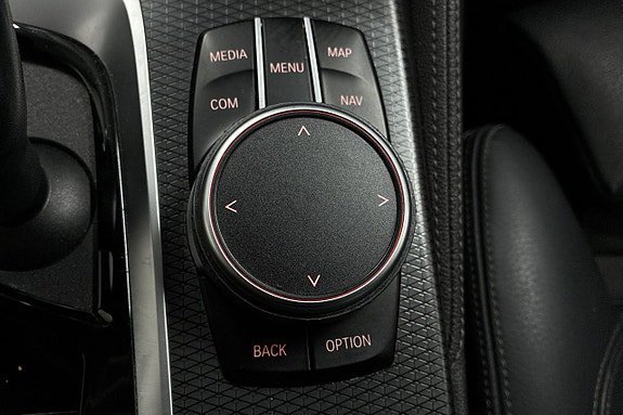 Vehicle Image 29