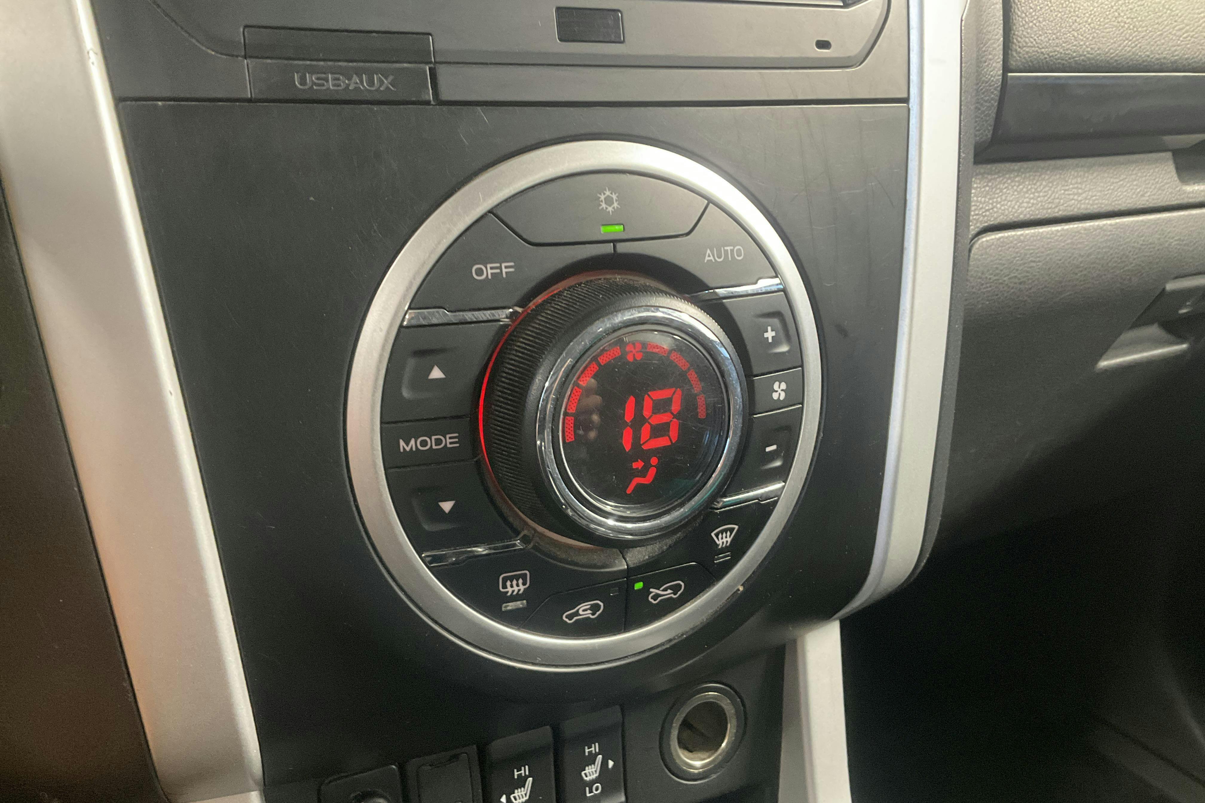 Vehicle Image 13
