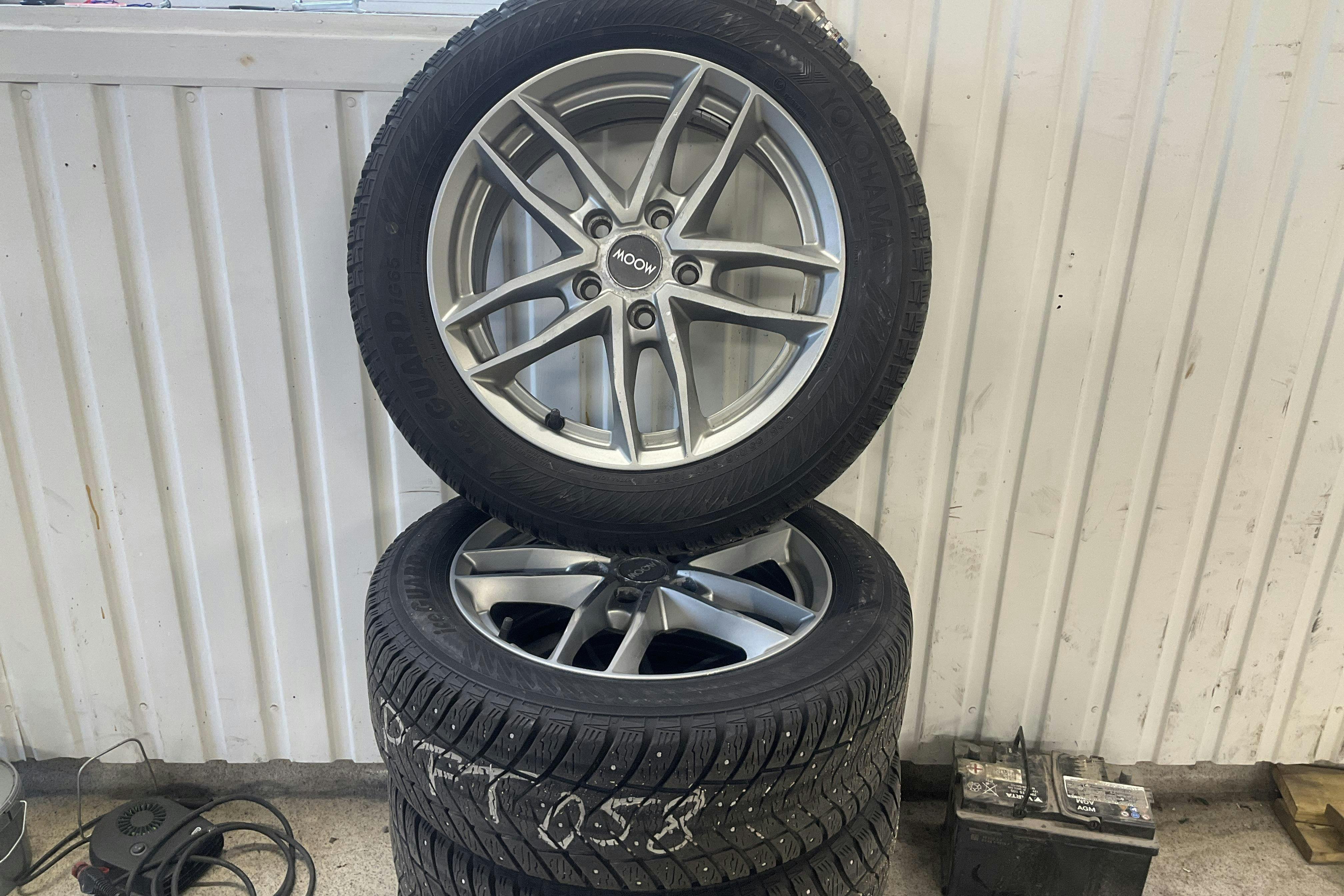 Vehicle Image 14