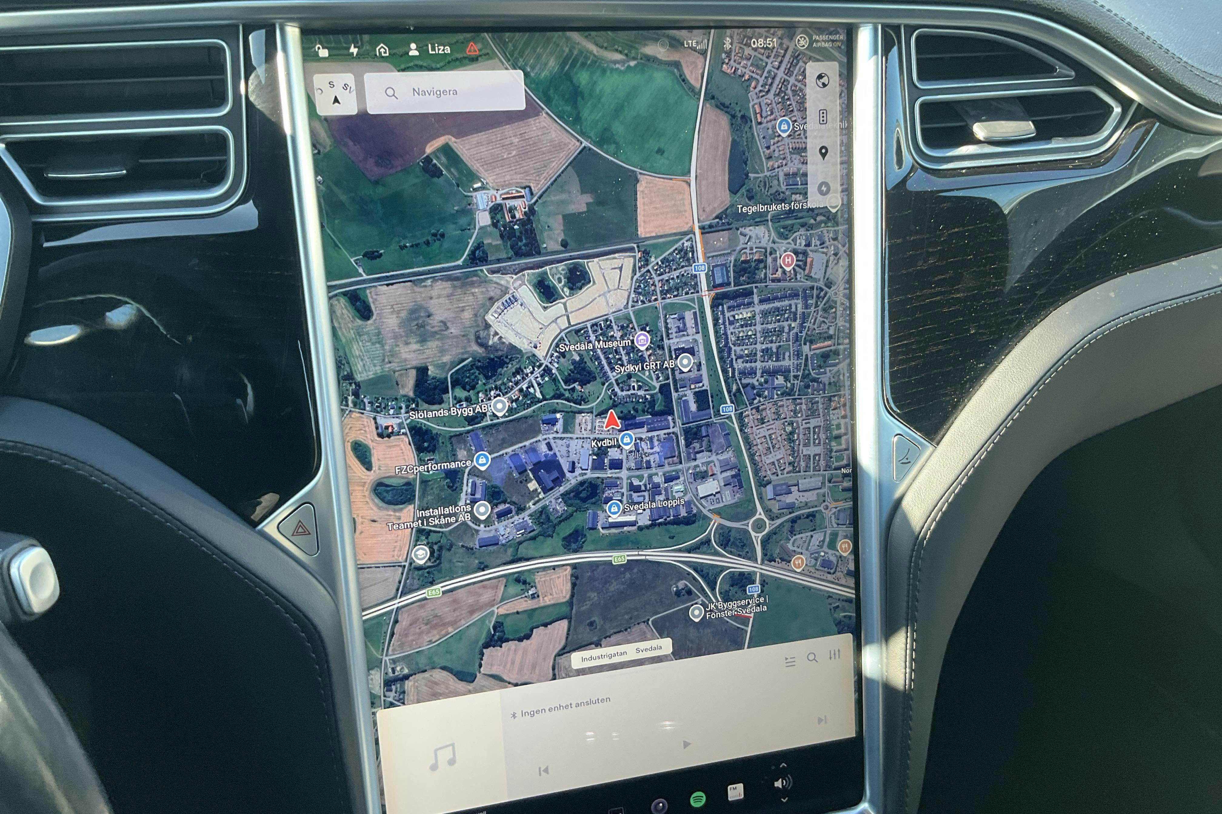 Vehicle Image 13