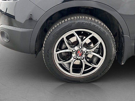 Vehicle Image 23