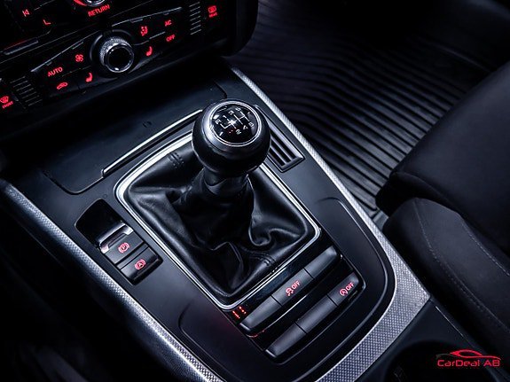 Vehicle Image 24