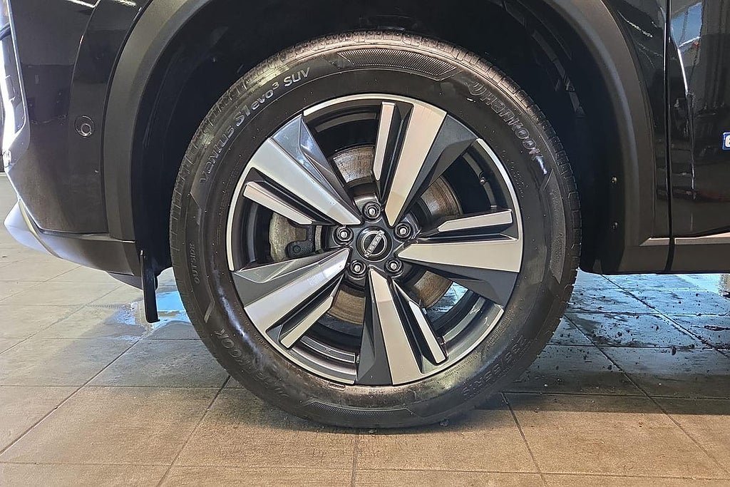 Vehicle Image 40