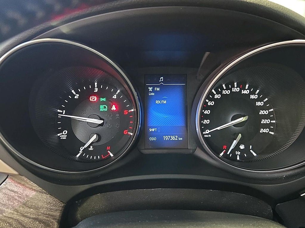 Vehicle Image 14