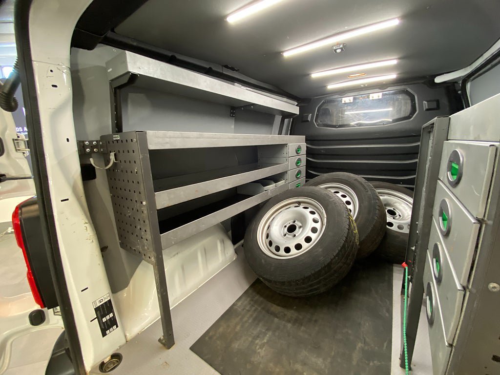 Vehicle Image 13