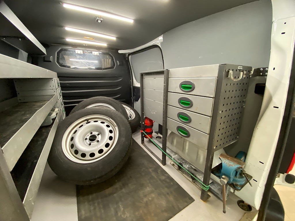 Vehicle Image 14