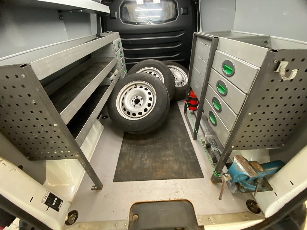 Vehicle Image 15