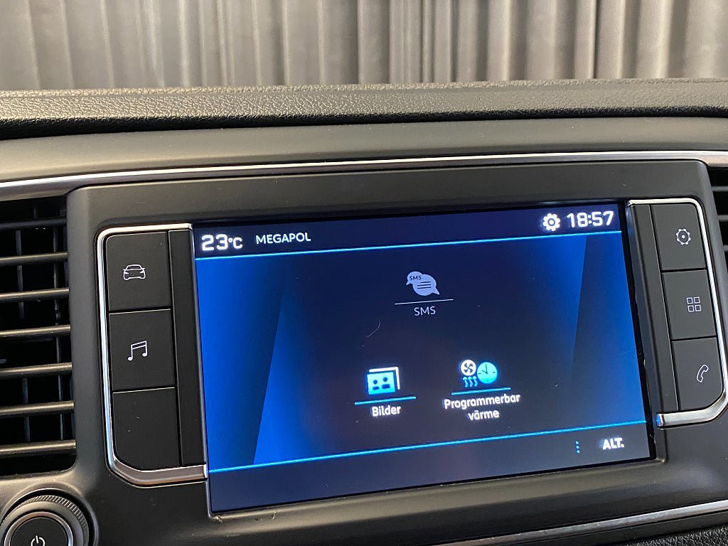 Vehicle Image 45