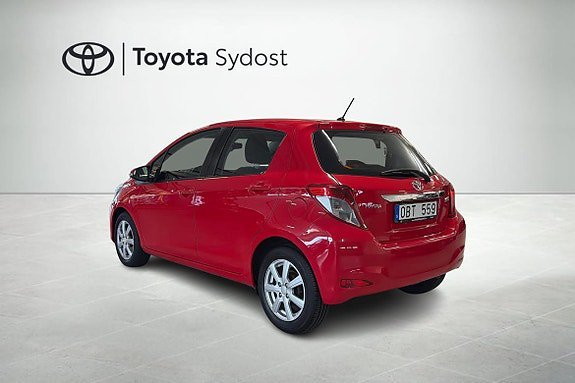 Vehicle Image 11