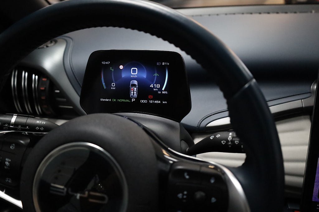 Vehicle Image 11